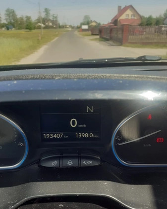 Peugeot 2008 cena 43500 przebieg: 193400, rok produkcji 2017 z Ujście małe 56